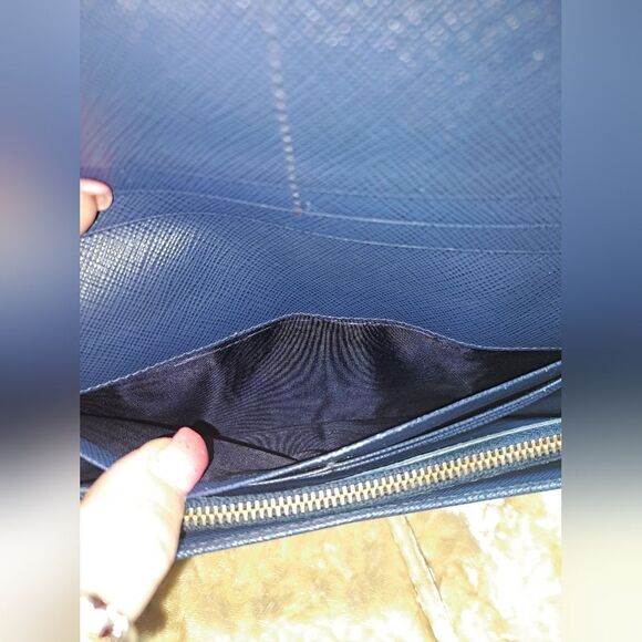 Authentic Prada Long Wallet - Picture 10 of 15